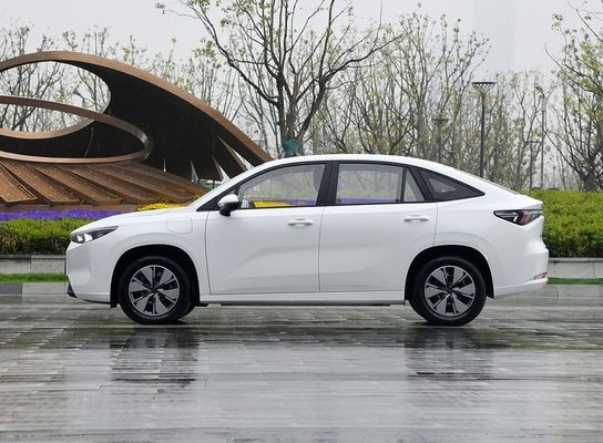Xe điện tinh khiết Geely Cao Cao 60 EV Với pin có thể thay đổi và phạm vi 415 km & 150 km / h tốc độ cao sạc nhanh