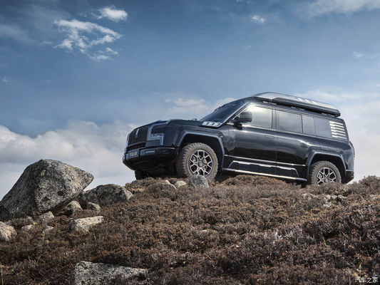 Pre SALE 2024 Beijing Auto Show BYD Yangwang U8 2024 Xe xa xỉ ngoài đường 1197hp 4Motor 4wd xe điện Byd U8 Hybrid