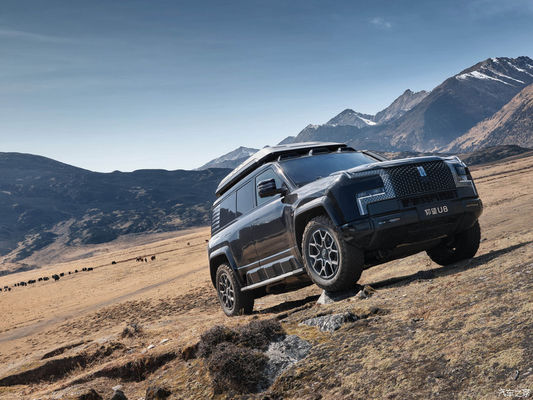 Pre SALE 2024 Beijing Auto Show BYD Yangwang U8 2024 Xe xa xỉ ngoài đường 1197hp 4Motor 4wd xe điện Byd U8 Hybrid