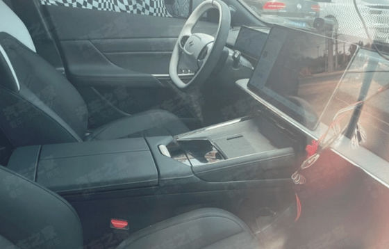 Tiền bán 2024 Xe điện hoàn toàn mới nhất Dongfeng Eπ 008 Ev 5 cửa/6 chỗ SUV CLTC 636km 200kw Motorpower EV CAR mới