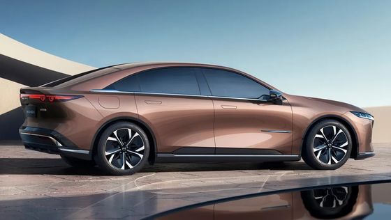 Chiếc xe điện hoàn toàn đầu tiên Mazda EZ-6 là một chiếc sedan xe đằng sau với