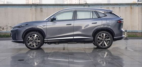 Saic Roewe D5X DMH PHEV mới nhất được tung ra với động cơ tăng áp 1,5 lít và động cơ điện duy nhất với sức mạnh 110kw/235Nm