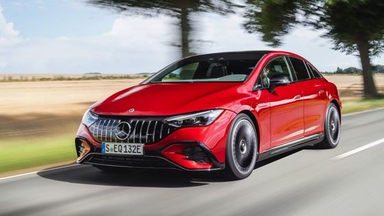Chiếc xe bán chạy chạy điện Mercedes-Benz EQE AMG 43 4MATIC pin 90,6kwh tầm bắn 450km với động cơ 350kw/476P.s