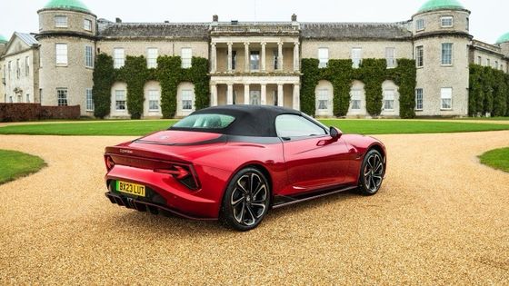 MG Cyberster Trophy Tất cả xe thể thao điện Một sức khỏe 335bhp Và 350lb Foot Of Torque, 336 dặm phạm vi dưới 77kwh pin