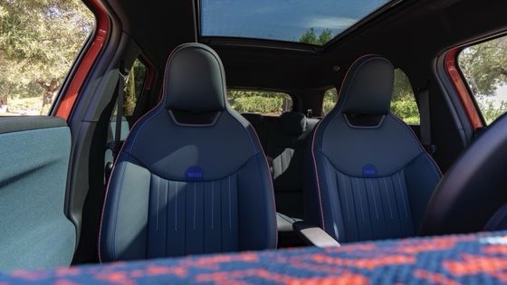 Tất cả tất cả điện mới MINI Aceman SE 54.2kwh pin với một 215hp mạnh mẽ & 330N.m động cơ 7.1s gia tốc của 0-100km / h