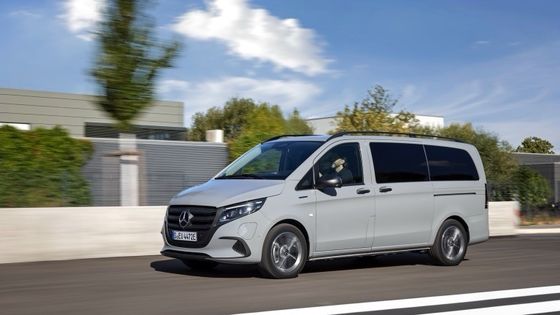 9 chỗ ngồi EV Mercedes-Benz EVito Tourer Long Với một động cơ điện 201bhp Và pin sử dụng 90kWh