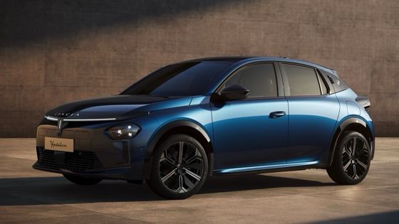 Chiếc xe điện đầu tiên của Lancia Ypsilon với động cơ gắn phía trước với 154 mã lực và 260 Nm.