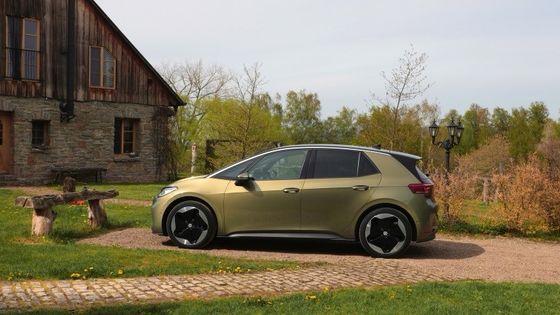 Chiếc xe điện cổ điển và mới nhất Volkswagen ID 3 PRO WLTP 434km RANGE 150kw ((204P.s) Sức mạnh động cơ7.6sec Tăng tốc 0-100km/h