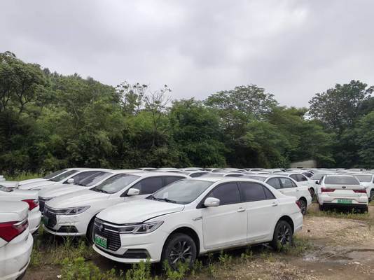 Chiếc xe sử dụng năng lượng mới / BYD, Volkswagen, Great Wall, Geely, Li Auto, Xiaomi, v.v. 2-5 hoặc 6-10 tuổi với Báo cáo kiểm tra của bên thứ ba.