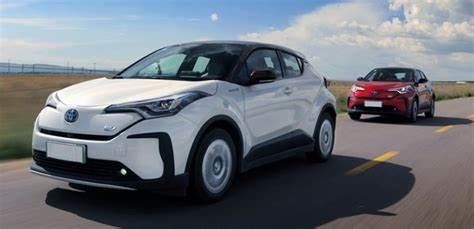 Toyota Izoa Ô tô điện thuần túy Nedc 400km Ô tô EV SUV 54,3kwh 150kw 300nm 204HP