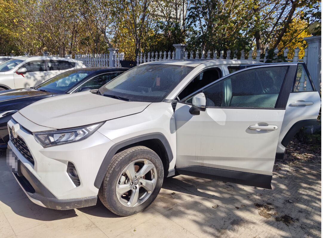 Toyota RAV4 Rongfang CVT mới đã qua sử dụng, phiên bản thời trang dẫn động hai bánh/hộp số vô cấp/SUV/đời 2022 2.0L/5 chỗ ngồi. Có báo cáo kiểm định bên thứ ba.